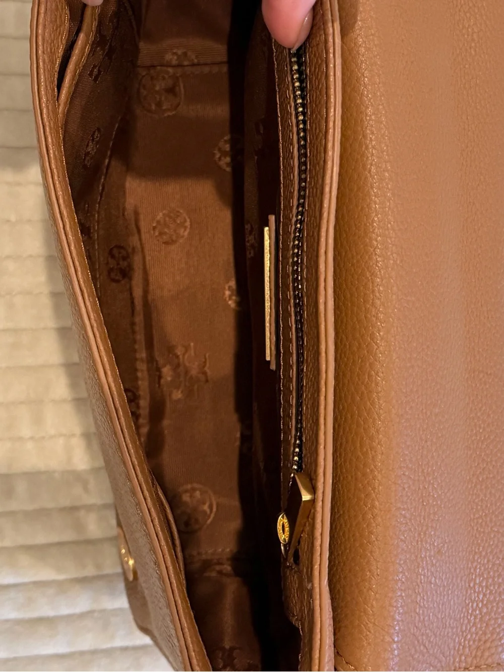 Tory Burch Tan Pebbled Leather Chain Shoulder Bag with Gold Logo